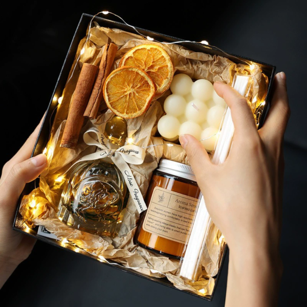 Set Quà Tặng Tinh Dầu & Nến Thơm